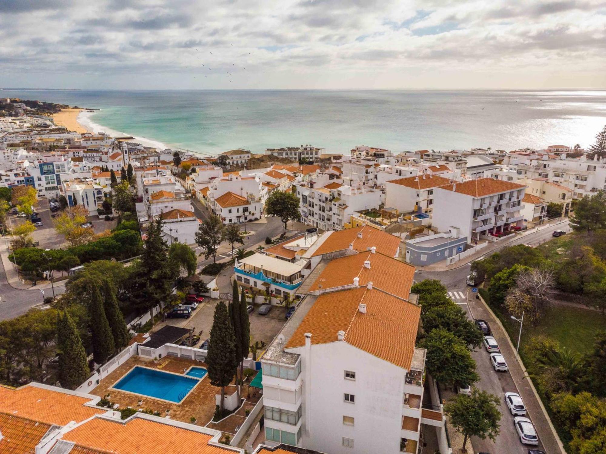 Casa Santa Maria - Sea View - 500M From The Beach - Wifi 알부페이라 외부 사진